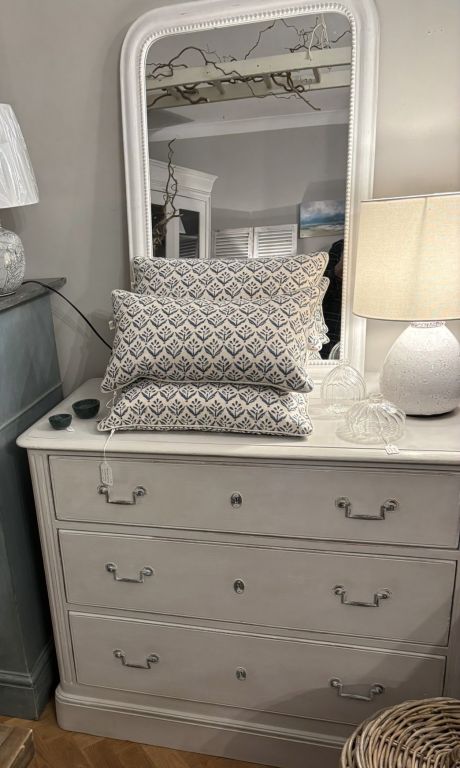 English Four Drawer Chest Of Drawers