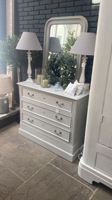 French Commode / Chest Of Drawers