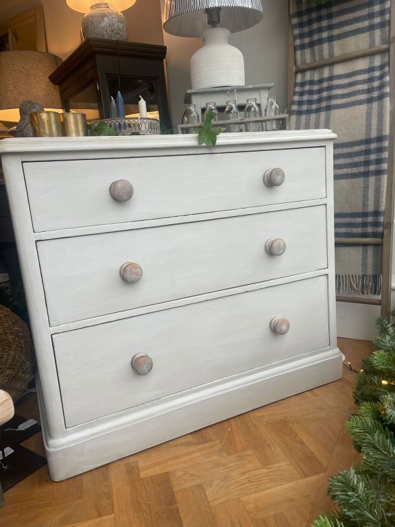 English Three Drawer Chest Of Drawers